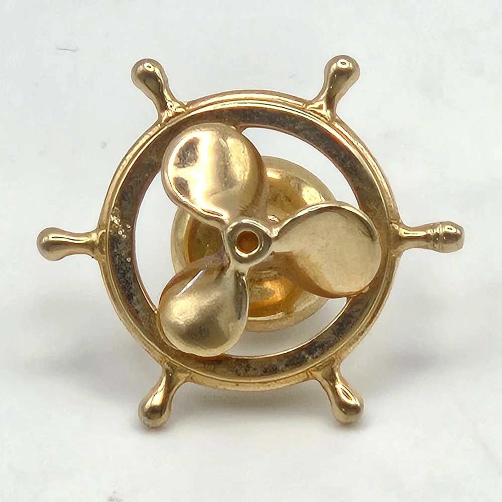 Four Piece Tie Pin Set Vintage Hickok USA Gold Tone Nautical Ship Wheel‎ Key